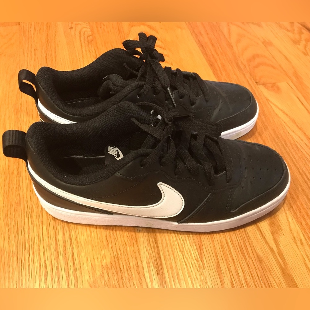 Nike 6.5 Youth Boy Sneaker